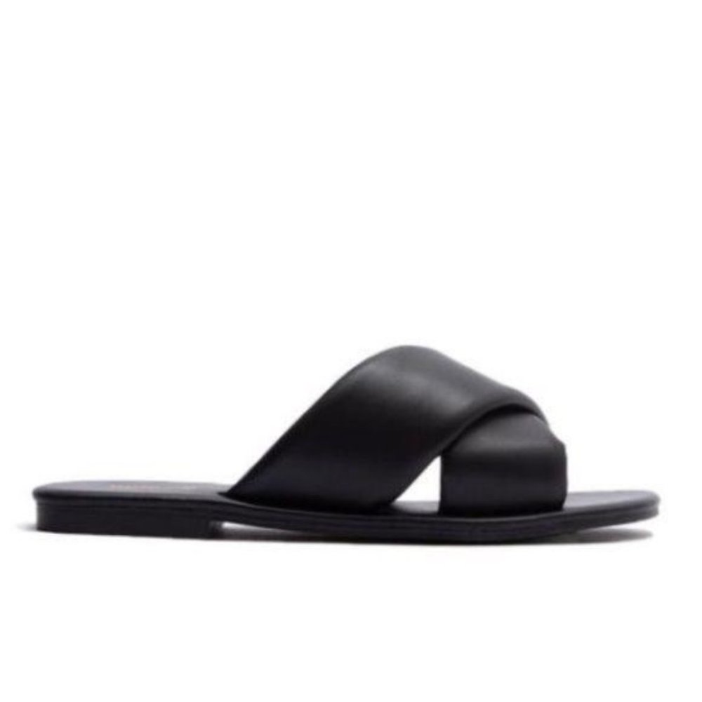 !! NEW !! Criss Cross Padded Slide Sandals in Black - Picture 5 of 6